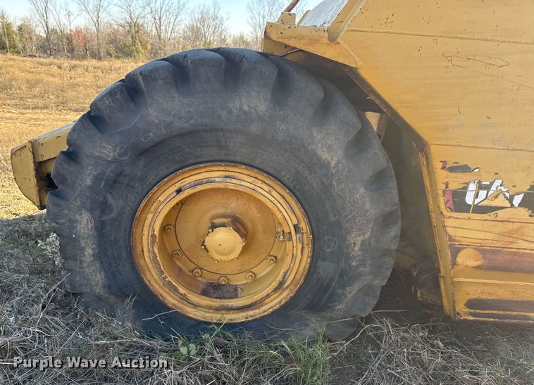 image for item DJ9760 1990 Caterpillar 613B elevating scraper