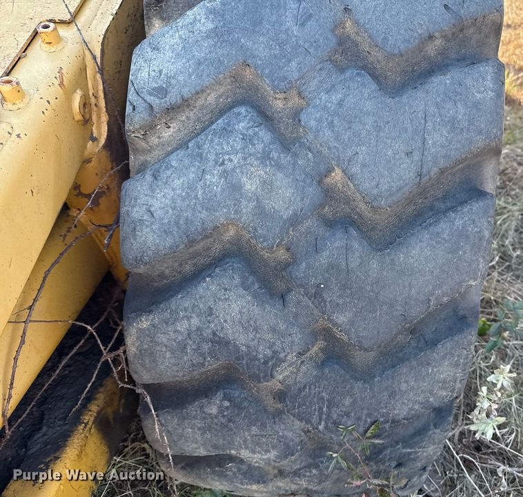 image for item DJ9760 1990 Caterpillar 613B elevating scraper