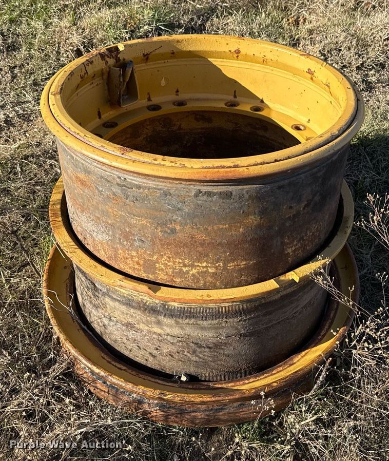 image for item DJ9760 1990 Caterpillar 613B elevating scraper