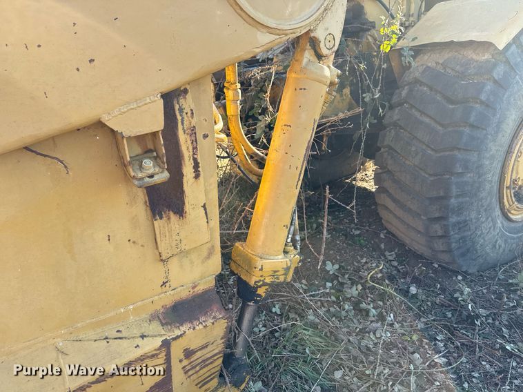 image for item DJ9761 1979 Caterpillar 613B elevating scraper