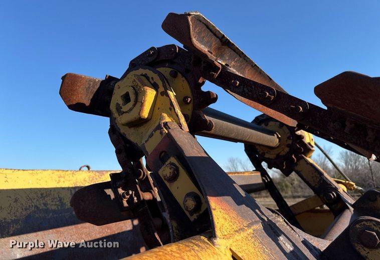 image for item DJ9761 1979 Caterpillar 613B elevating scraper