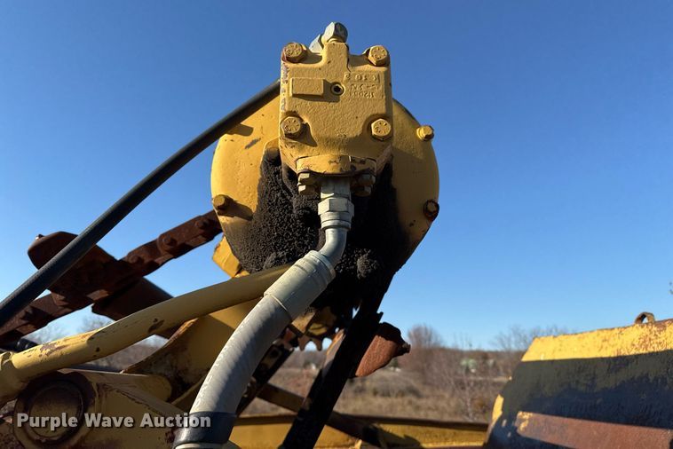 image for item DJ9761 1979 Caterpillar 613B elevating scraper