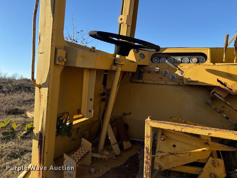 image for item DJ9761 1979 Caterpillar 613B elevating scraper