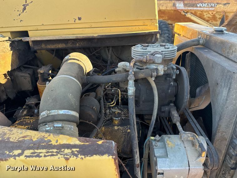 image for item DJ9761 1979 Caterpillar 613B elevating scraper