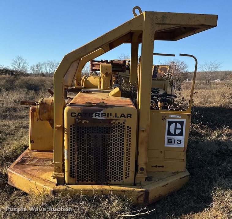 image for item DJ9765 1974 Caterpillar 613 conventional scraper 