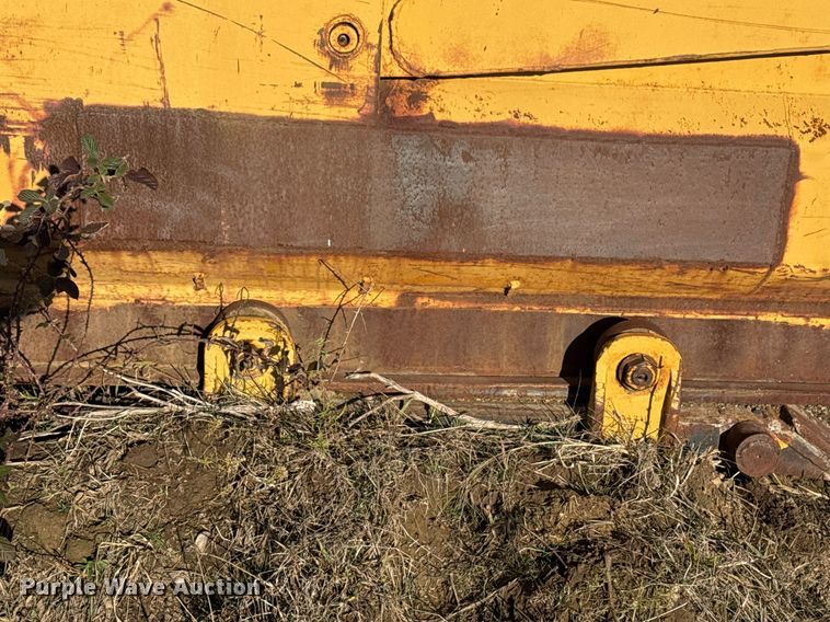 image for item DJ9765 1974 Caterpillar 613 conventional scraper 