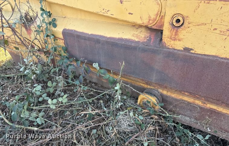 image for item DJ9765 1974 Caterpillar 613 conventional scraper 