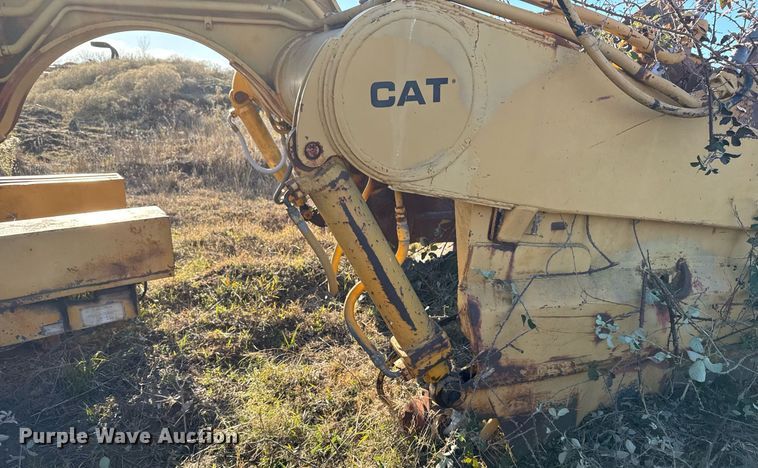 image for item DJ9765 1974 Caterpillar 613 conventional scraper 