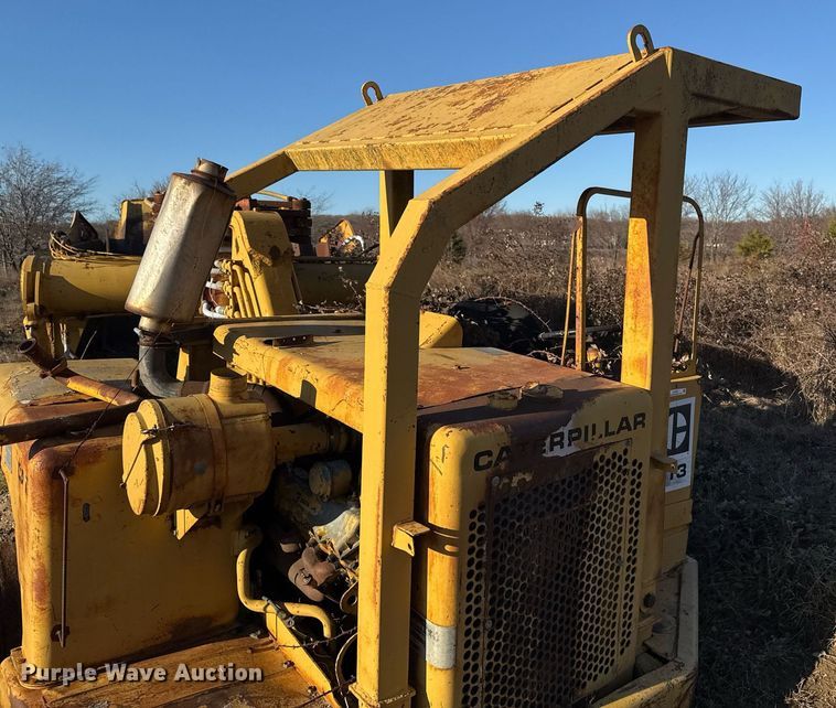 image for item DJ9765 1974 Caterpillar 613 conventional scraper 