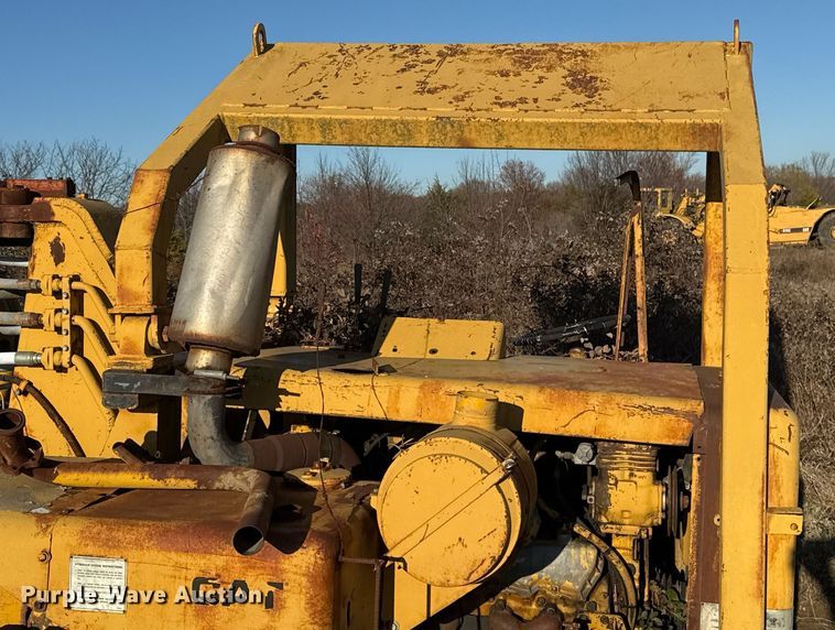 image for item DJ9765 1974 Caterpillar 613 conventional scraper 