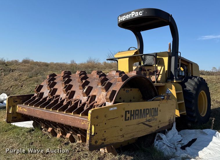 image for item DJ9767 1999 SuperPac 840P single drum vibratory roller