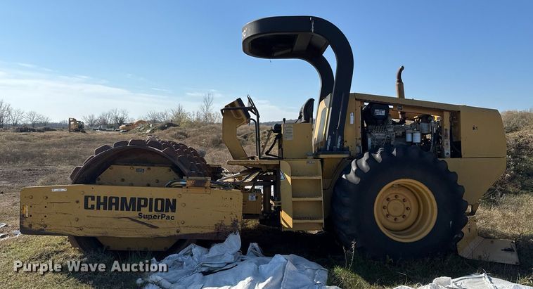 image for item DJ9767 1999 SuperPac 840P single drum vibratory roller