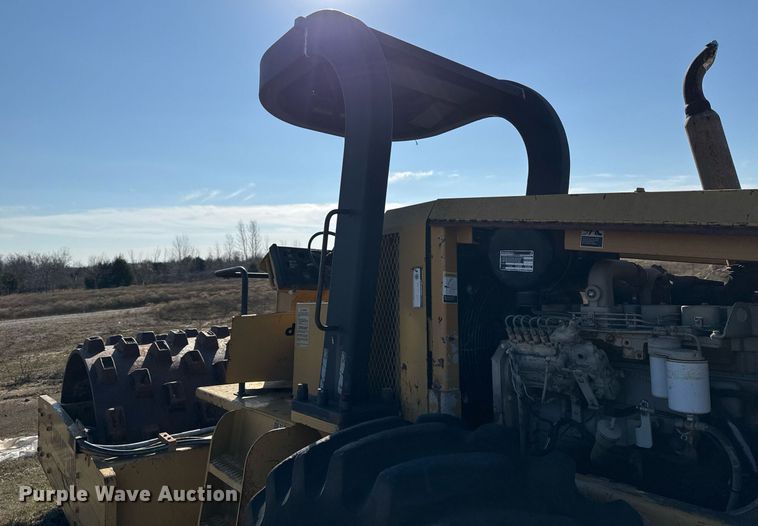 image for item DJ9767 1999 SuperPac 840P single drum vibratory roller