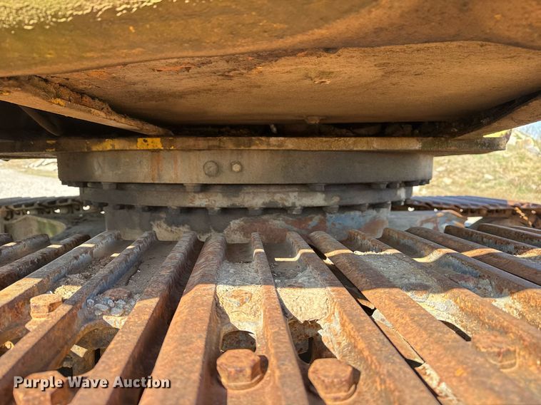 image for item DJ9768 1995 Komatsu PC200LC-6L excavator