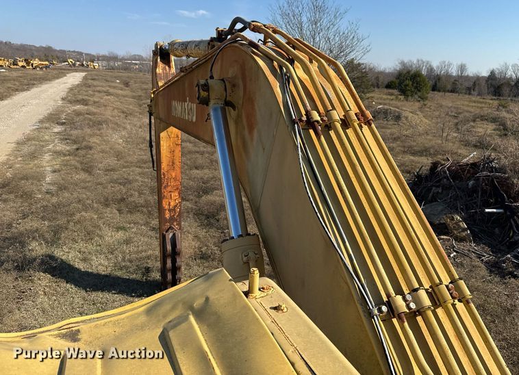 image for item DJ9768 1995 Komatsu PC200LC-6L excavator