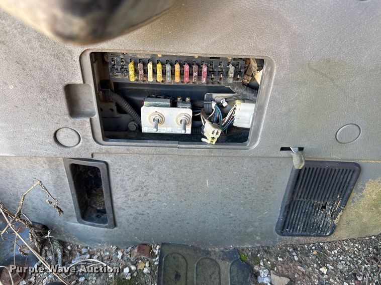 image for item DJ9768 1995 Komatsu PC200LC-6L excavator