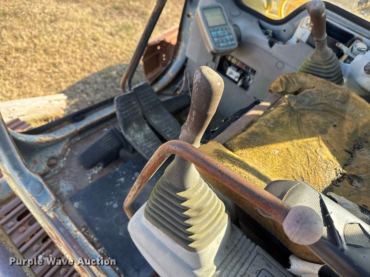 image for item DJ9768 1995 Komatsu PC200LC-6L excavator