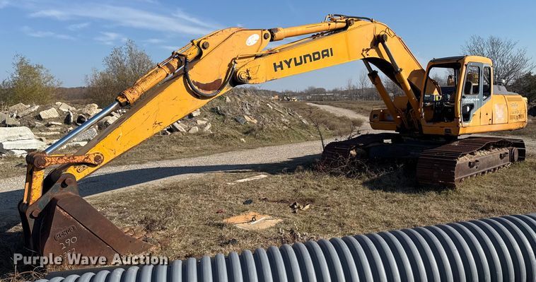 image for item DJ9769 1995 Hyundai Robex-290LC-3 excavator