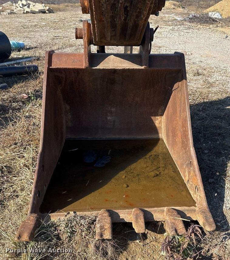 image for item DJ9769 1995 Hyundai Robex-290LC-3 excavator