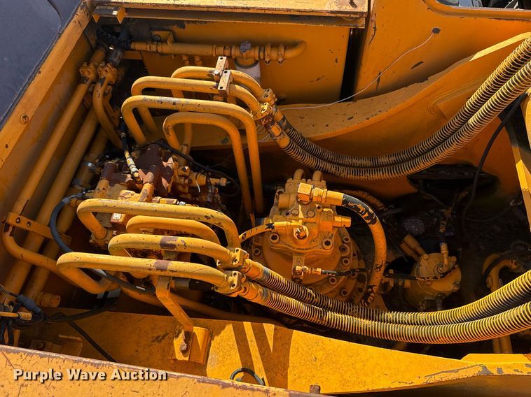 image for item DJ9769 1995 Hyundai Robex-290LC-3 excavator