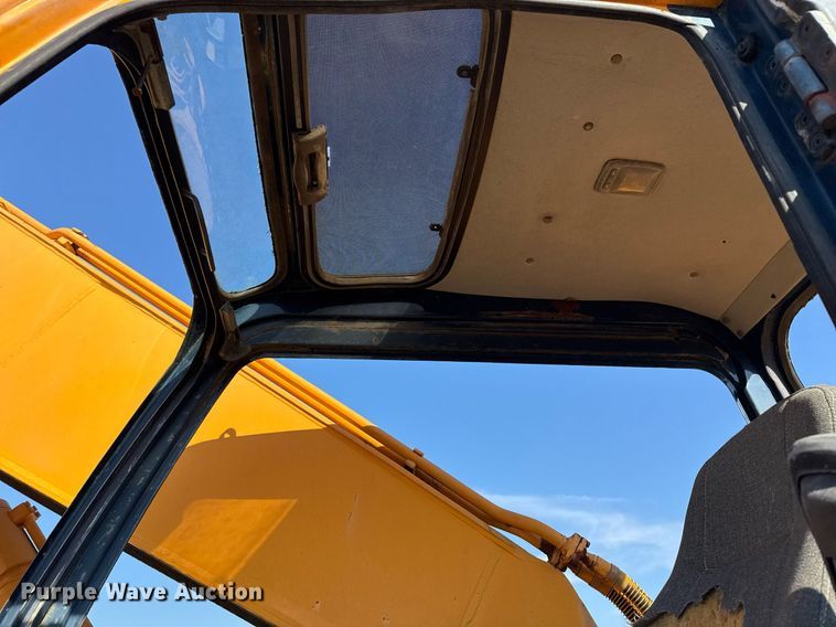 image for item DJ9769 1995 Hyundai Robex-290LC-3 excavator