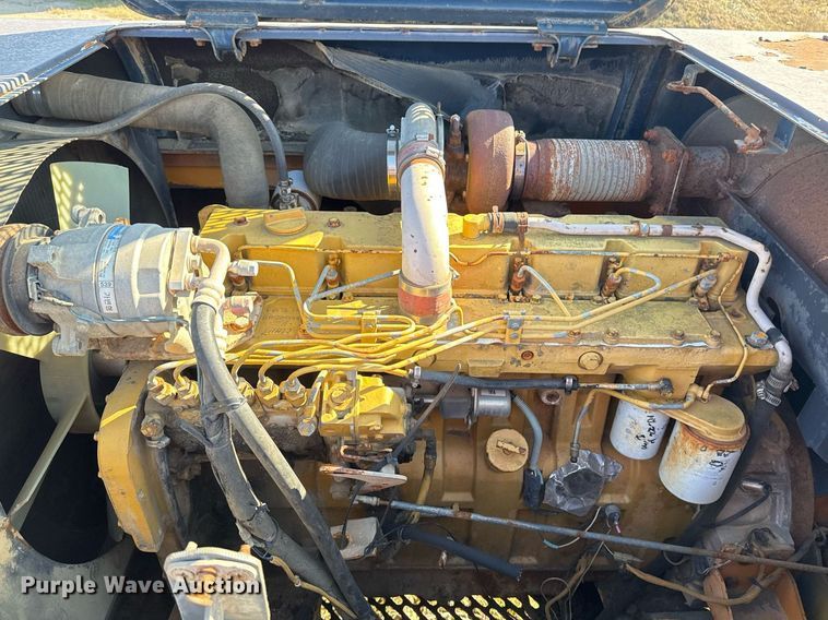 image for item DJ9769 1995 Hyundai Robex-290LC-3 excavator