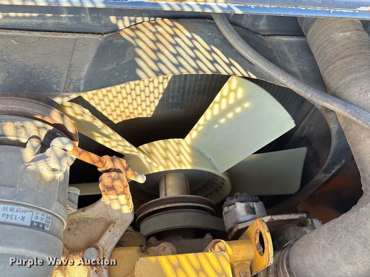 image for item DJ9769 1995 Hyundai Robex-290LC-3 excavator