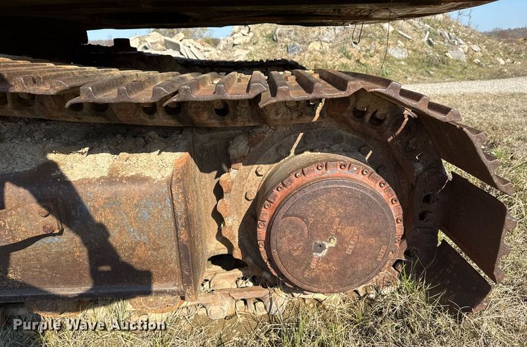 image for item DJ9769 1995 Hyundai Robex-290LC-3 excavator