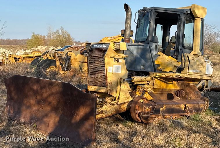 image for item DJ9829 2004 Komatsu D41E-6 dozer