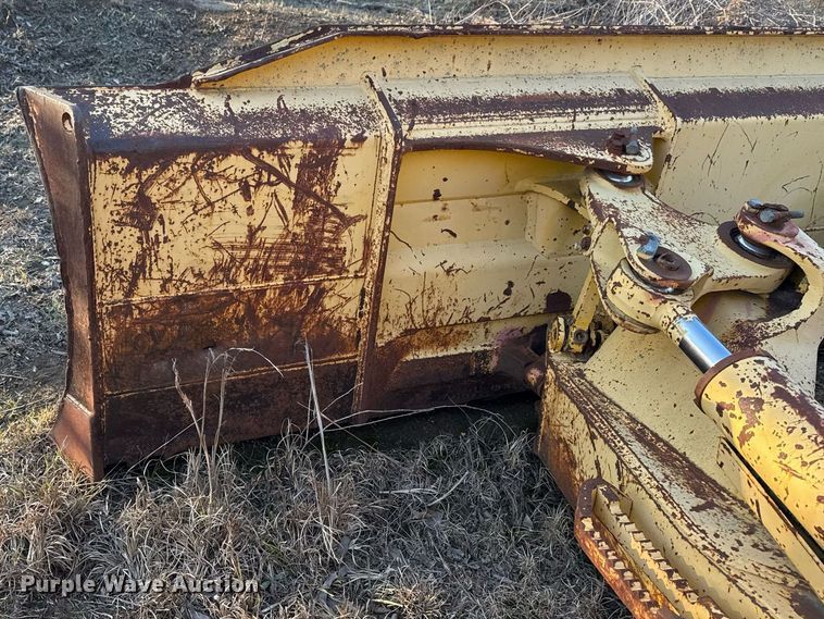 image for item DJ9829 2004 Komatsu D41E-6 dozer