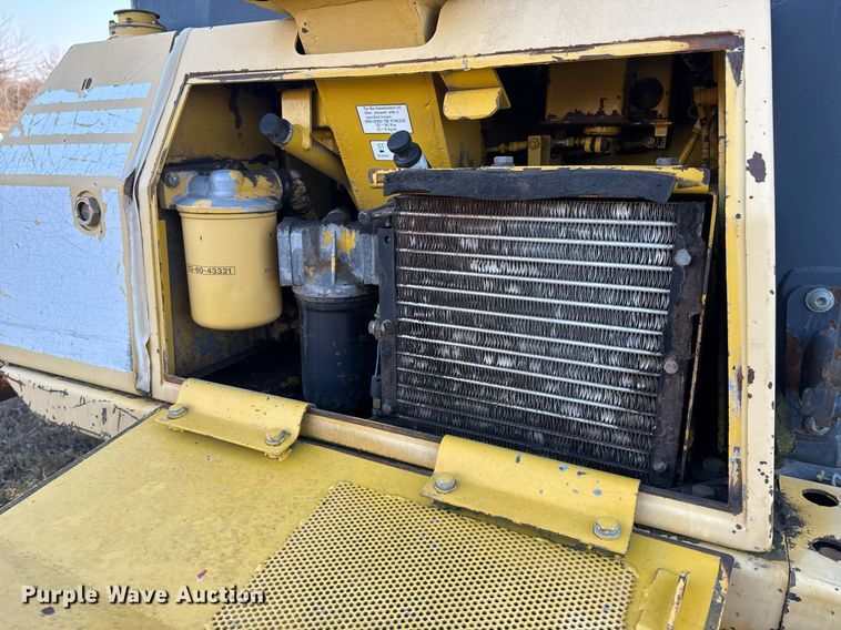 image for item DJ9829 2004 Komatsu D41E-6 dozer