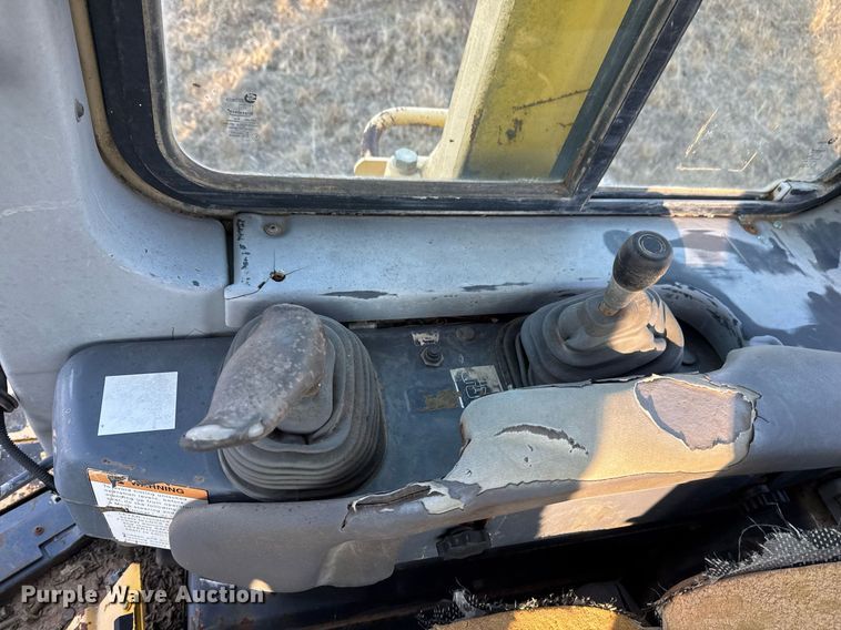 image for item DJ9829 2004 Komatsu D41E-6 dozer