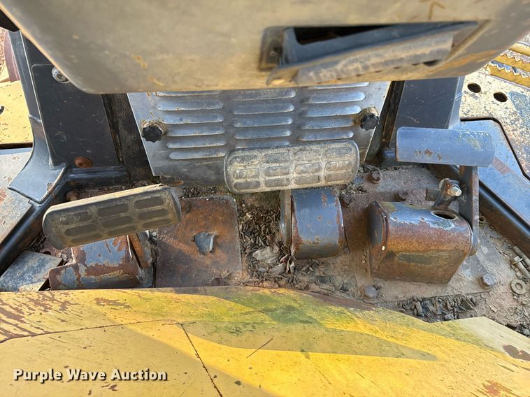 image for item DJ9829 2004 Komatsu D41E-6 dozer