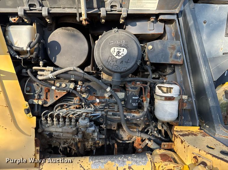 image for item DJ9829 2004 Komatsu D41E-6 dozer