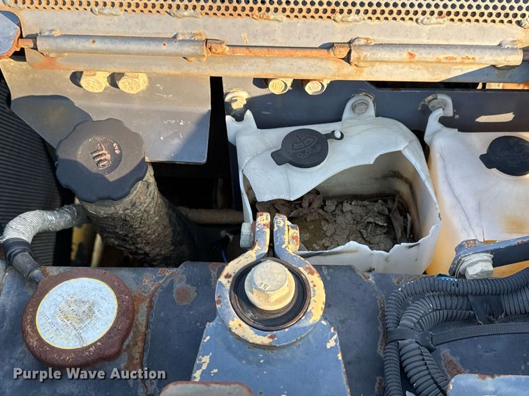 image for item DJ9829 2004 Komatsu D41E-6 dozer