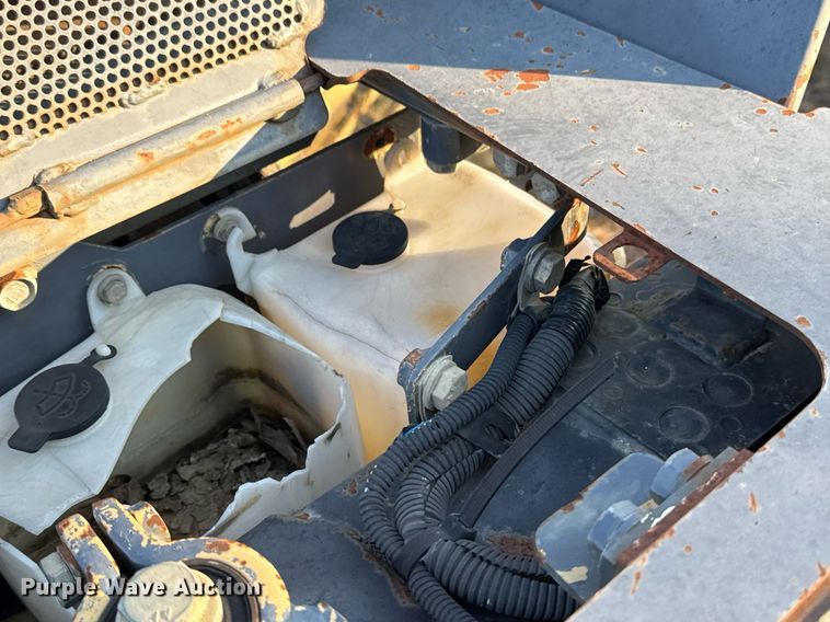 image for item DJ9829 2004 Komatsu D41E-6 dozer