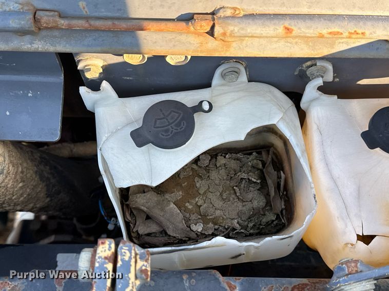 image for item DJ9829 2004 Komatsu D41E-6 dozer