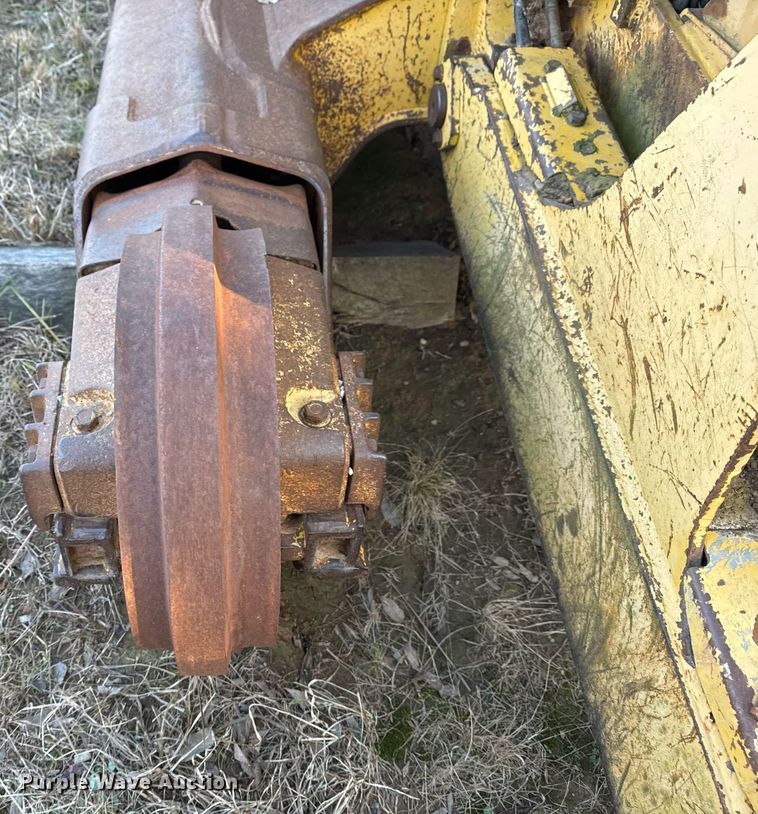 image for item DJ9829 2004 Komatsu D41E-6 dozer