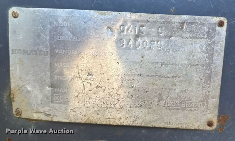 image for item DJ9829 2004 Komatsu D41E-6 dozer