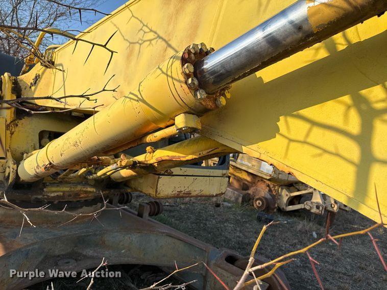 image for item DJ9854 1998 Komatsu PC300LC-6LC excavator