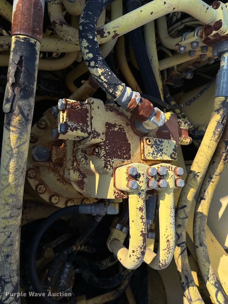 image for item DJ9854 1998 Komatsu PC300LC-6LC excavator