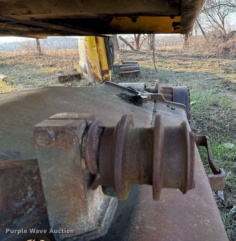 image for item DJ9854 1998 Komatsu PC300LC-6LC excavator