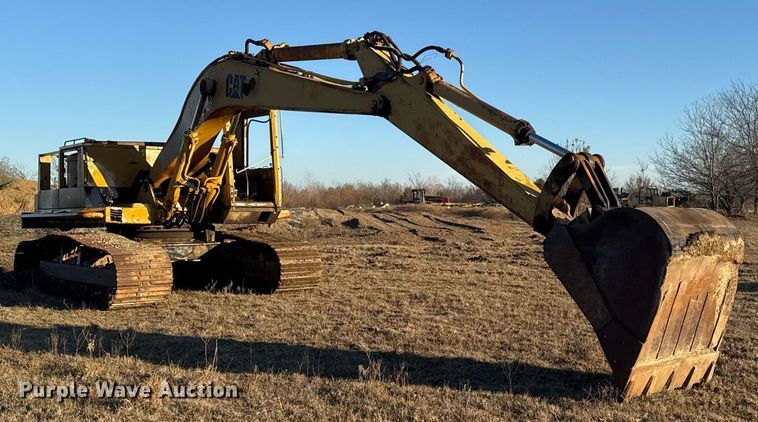 image for item DJ9856 1988 Caterpillar 225B excavator