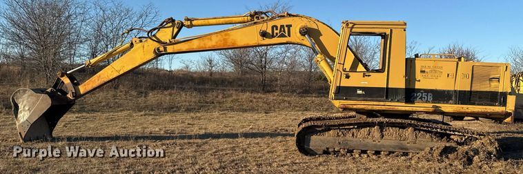 image for item DJ9856 1988 Caterpillar 225B excavator
