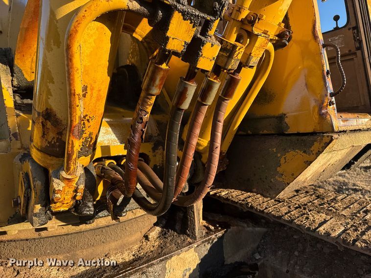 image for item DJ9856 1988 Caterpillar 225B excavator