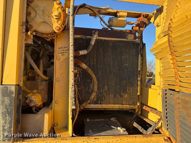 image for item DJ9856 1988 Caterpillar 225B excavator