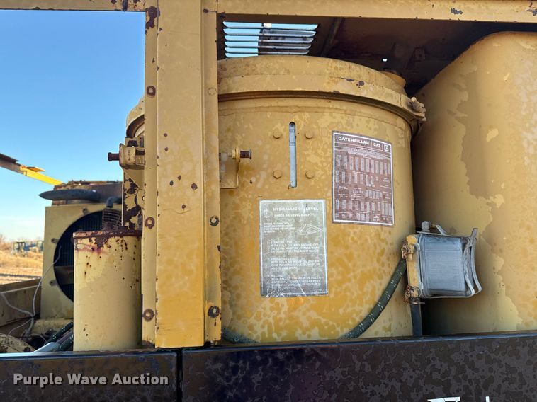 image for item DJ9856 1988 Caterpillar 225B excavator