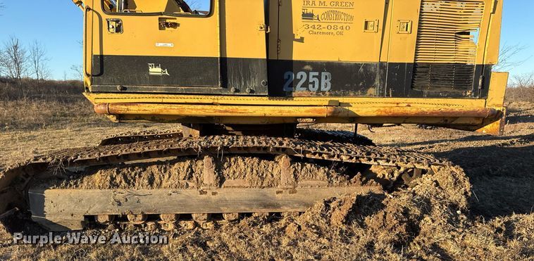 image for item DJ9856 1988 Caterpillar 225B excavator