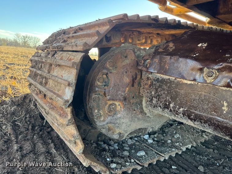 image for item DJ9856 1988 Caterpillar 225B excavator