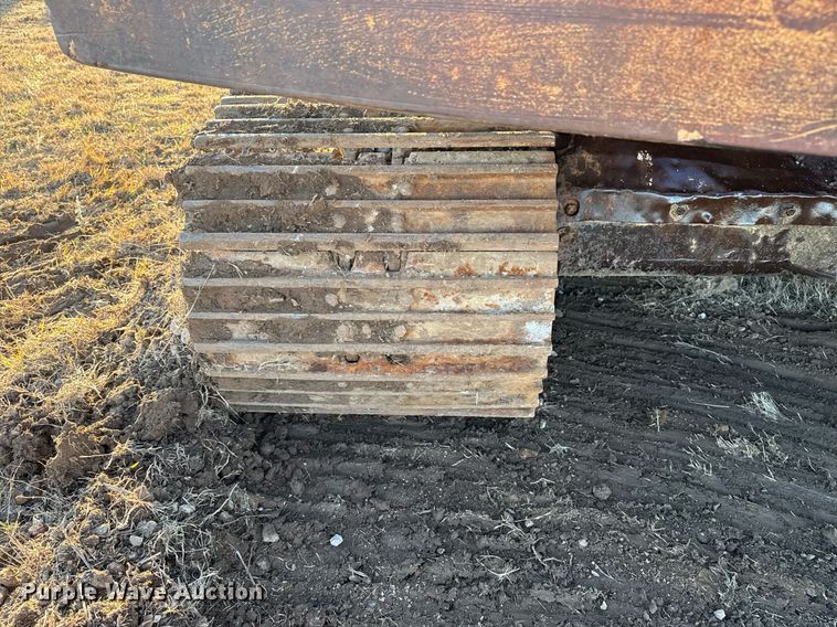 image for item DJ9856 1988 Caterpillar 225B excavator